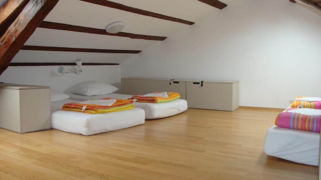 Hostel Alieti Изола Номер фото